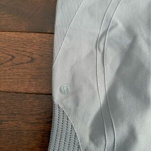 Lululemon Blue/Grey Capri Leggings